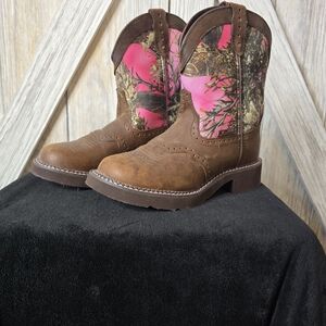 Justin Gypsy Pink Camo Cowgirl Boots Size 5.5B